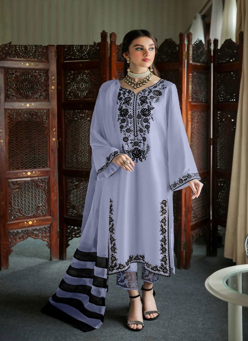 Safa Fashion 1076 Readymade Pakistani Suits Catalog
